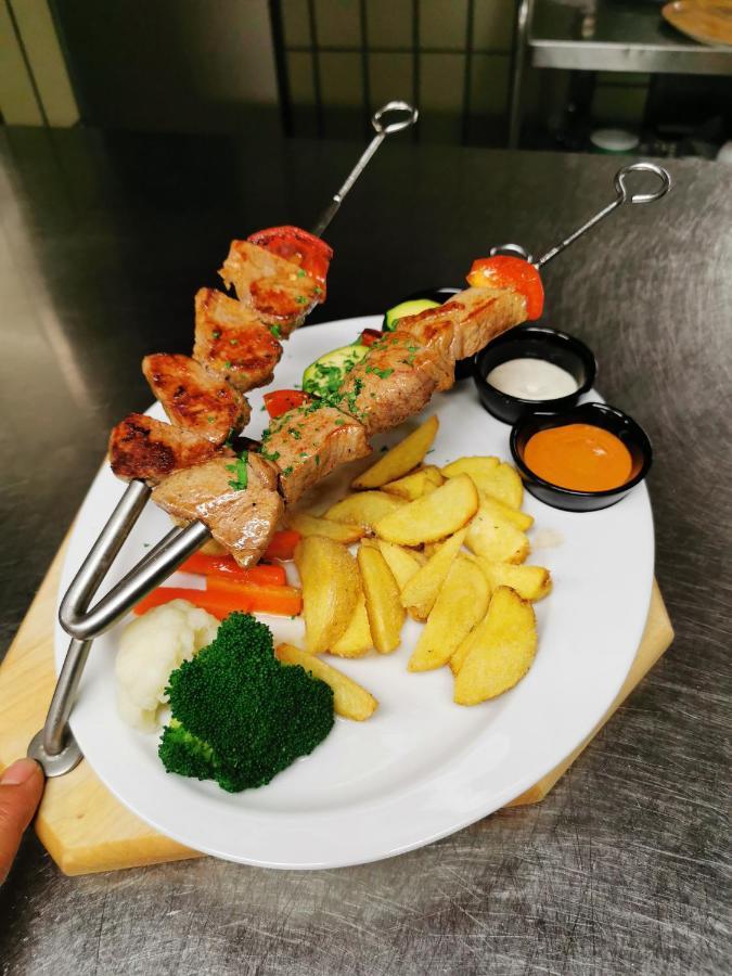 Hotel Restaurant Loewen Sirnach Kültér fotó